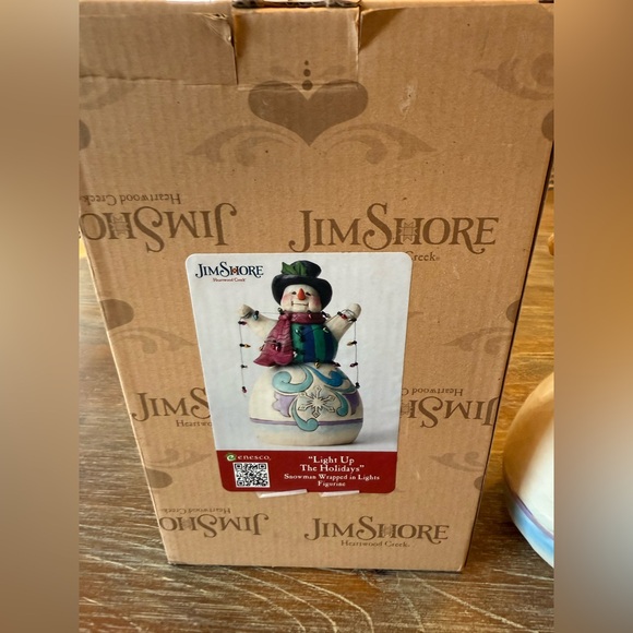 JIM SHORE ‘LIGHT UP THE HOLIDAYS’ SNOWMAN CHRISTMAS FIGURINE - Picture 3 of 7